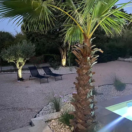 Maison Avec Piscine Et Jacuzzi Ideale Pour Un Sejour Detente *