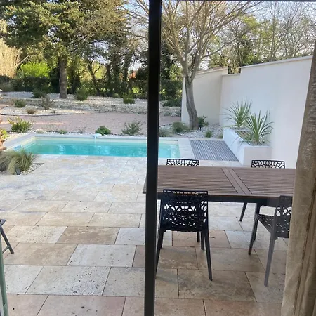Maison Avec Piscine Et Jacuzzi Ideale Pour Un Sejour Detente